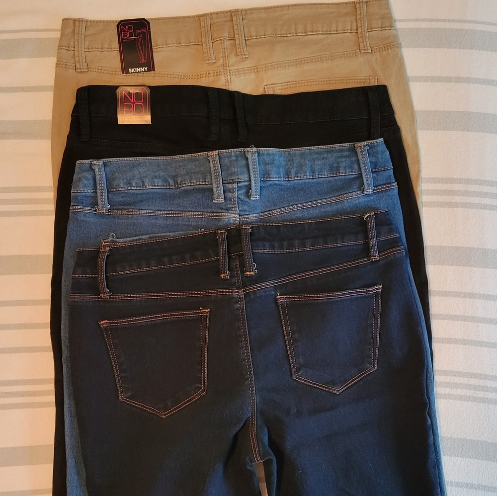 Skinny Jeans No Boundaries Brand